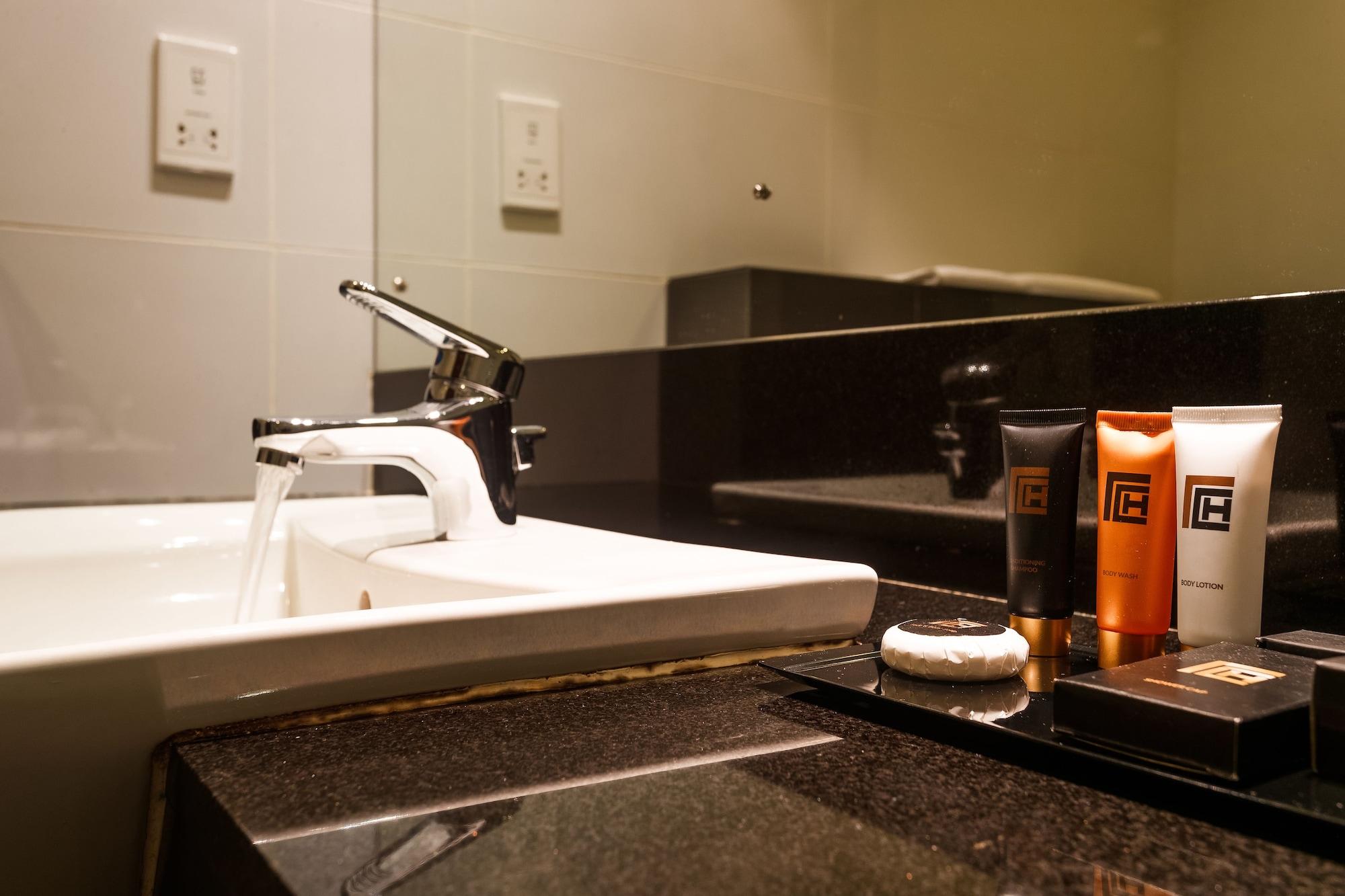 Renuka City Hotel Colombo Extérieur photo